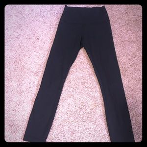 Lululemon leggings size 4